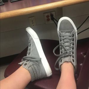 Worn once converse !!!